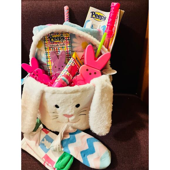 Peeps adorable Easter bundle 50 x 70 soft throw, book, chalk, bubbles, basket - Picture 8 of 8